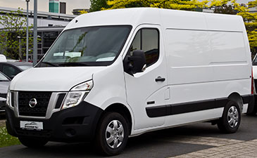 Véhicules a essieu escamotable Nissan NV400